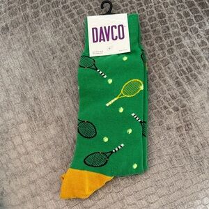 DAVCO Men’s Green Tennis-Print Crew Socks with Yellow Toe